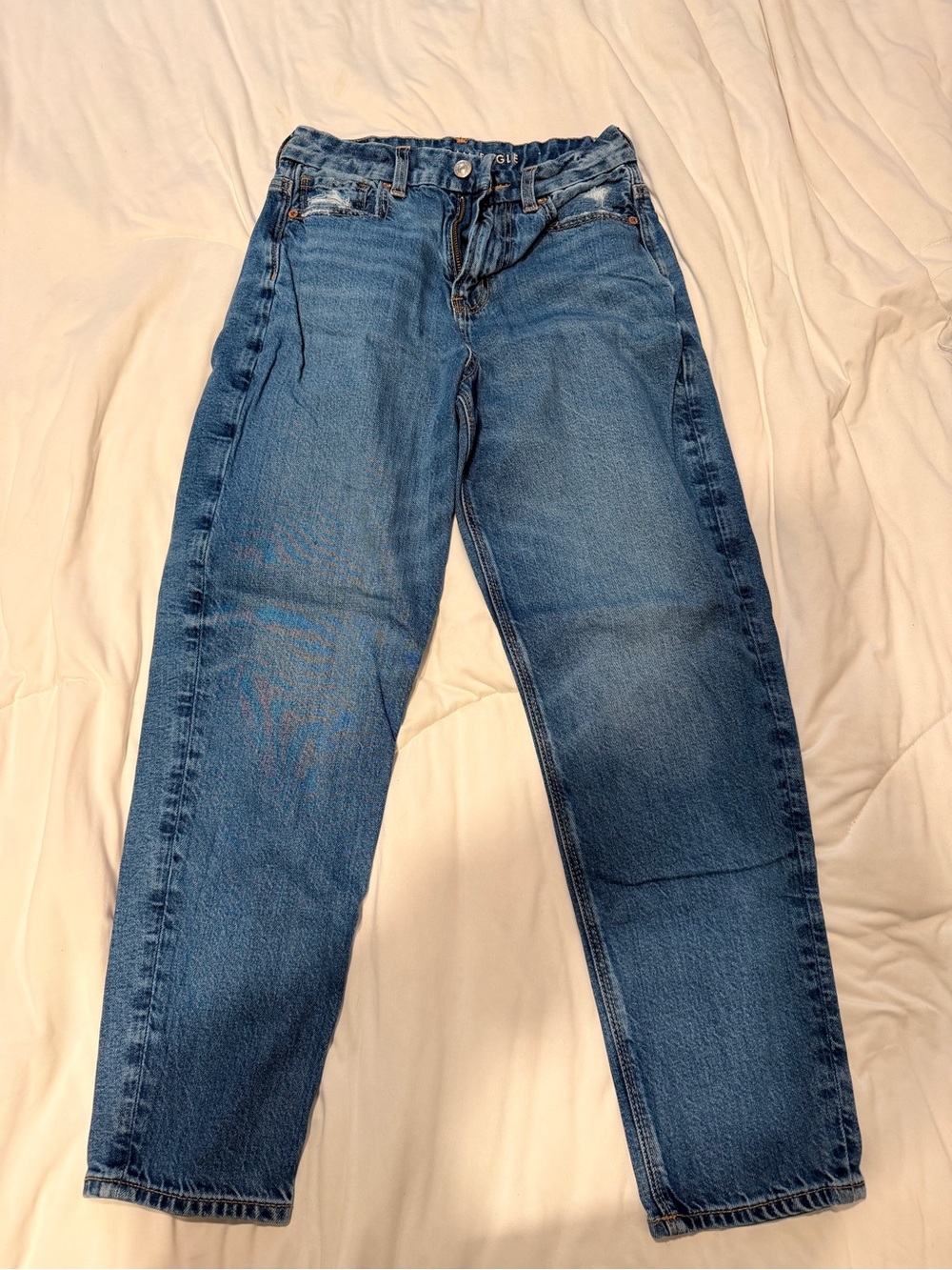 American Eagle Outfitters Boyfriend Jeans - Medium Blue Wash
